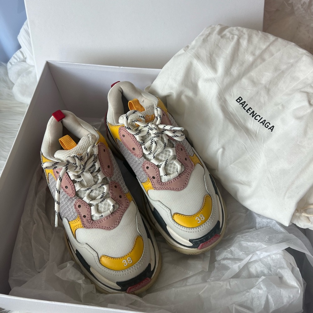 balenciaga triple s sneakers white/pink/yellow used once